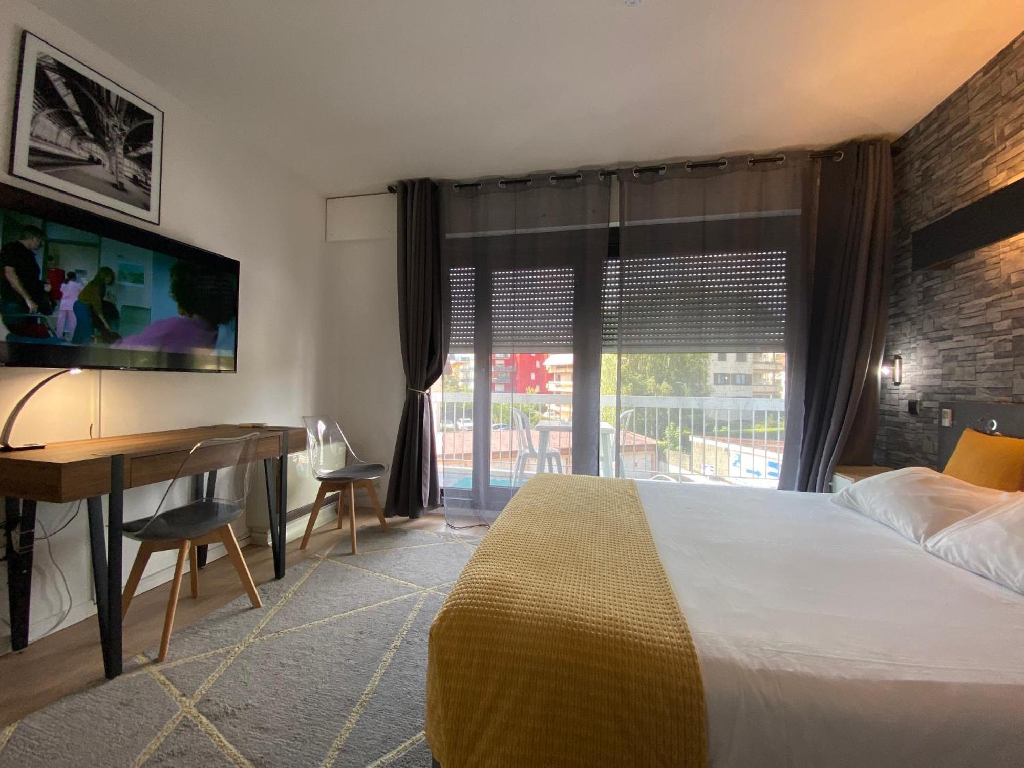 Savoie Hotel Aux Portes De Geneve Saint-Julien-en-Genevois Eksteriør billede